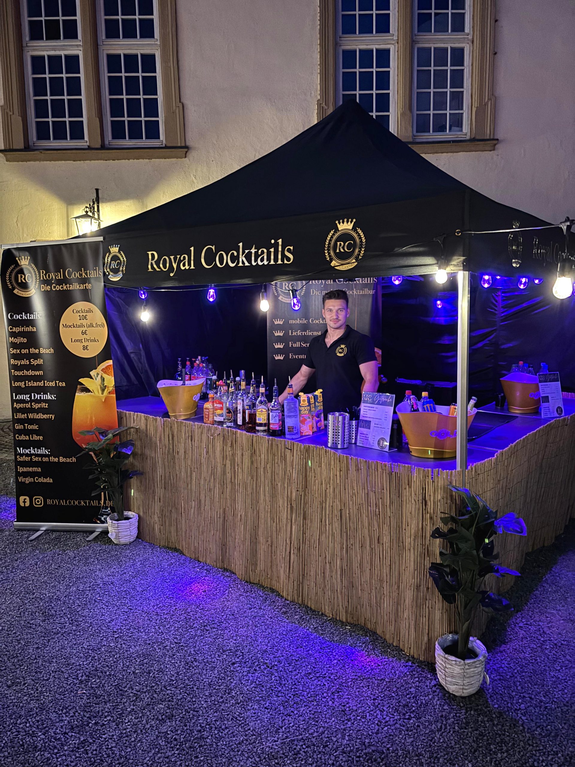 Royal Cocktails Event – Mobile Cocktailbar und Barkeeper bei einer Veranstaltung