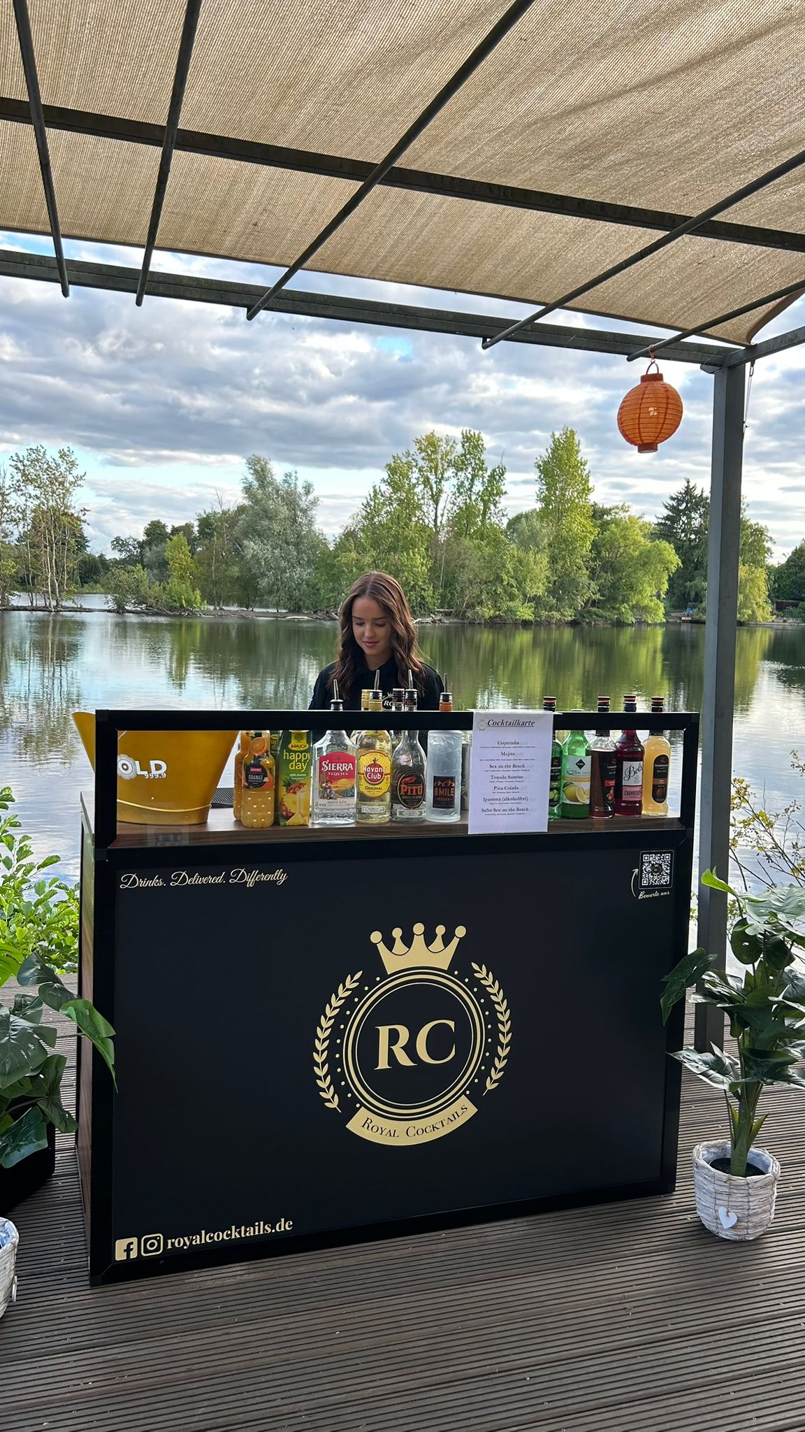 Royal Cocktails Event – Mobile Cocktailbar und Barkeeper bei einer Veranstaltung
